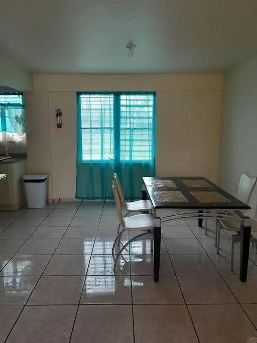 Los Pepinos Airbnb San Sebastian